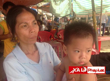 “Cài cắm” người giúp việc, Việt kiều Úc bắt bóc đứa con rơi?